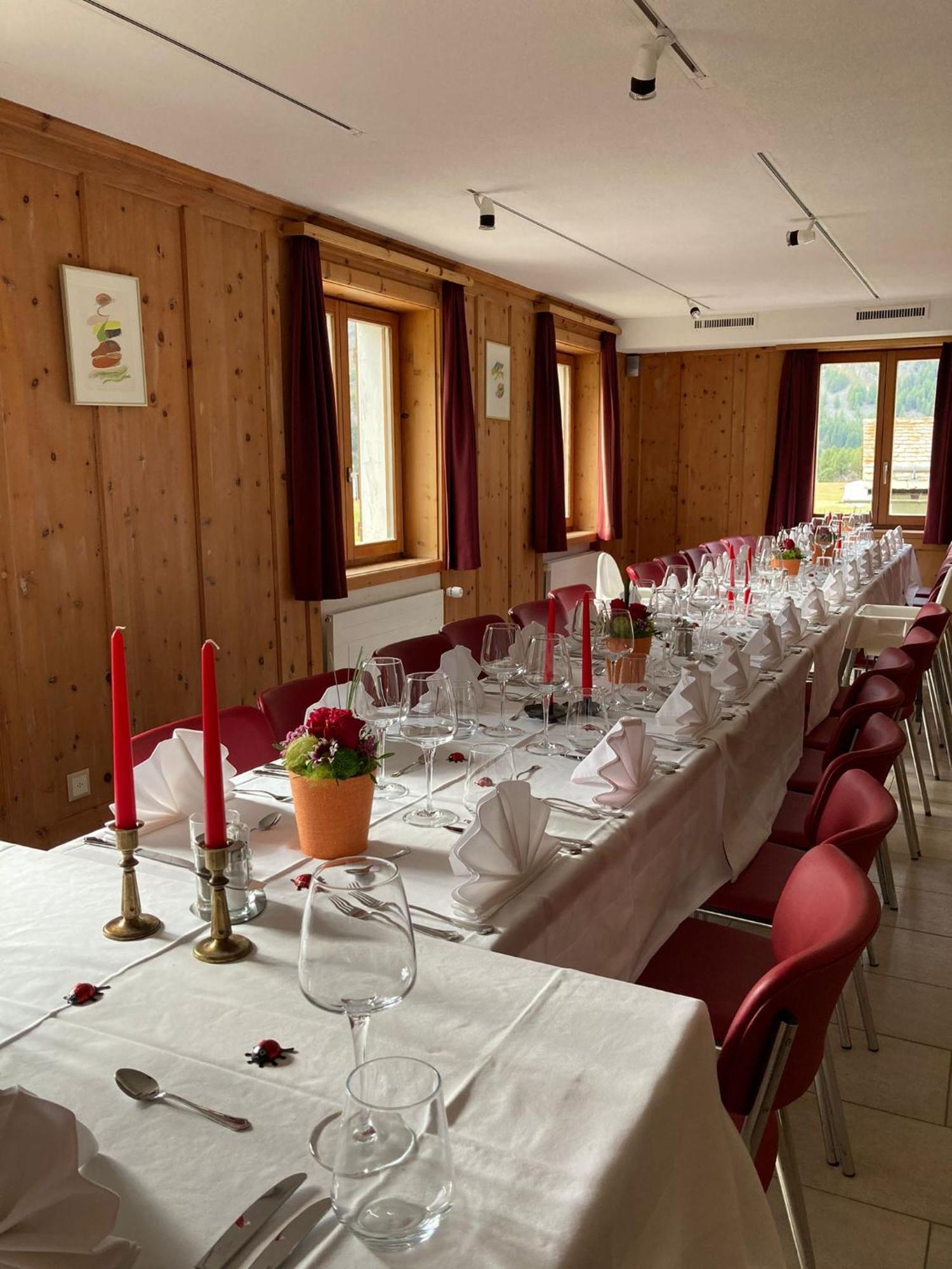 Hotel Ristorante Lagrev Maloja Bagian luar foto