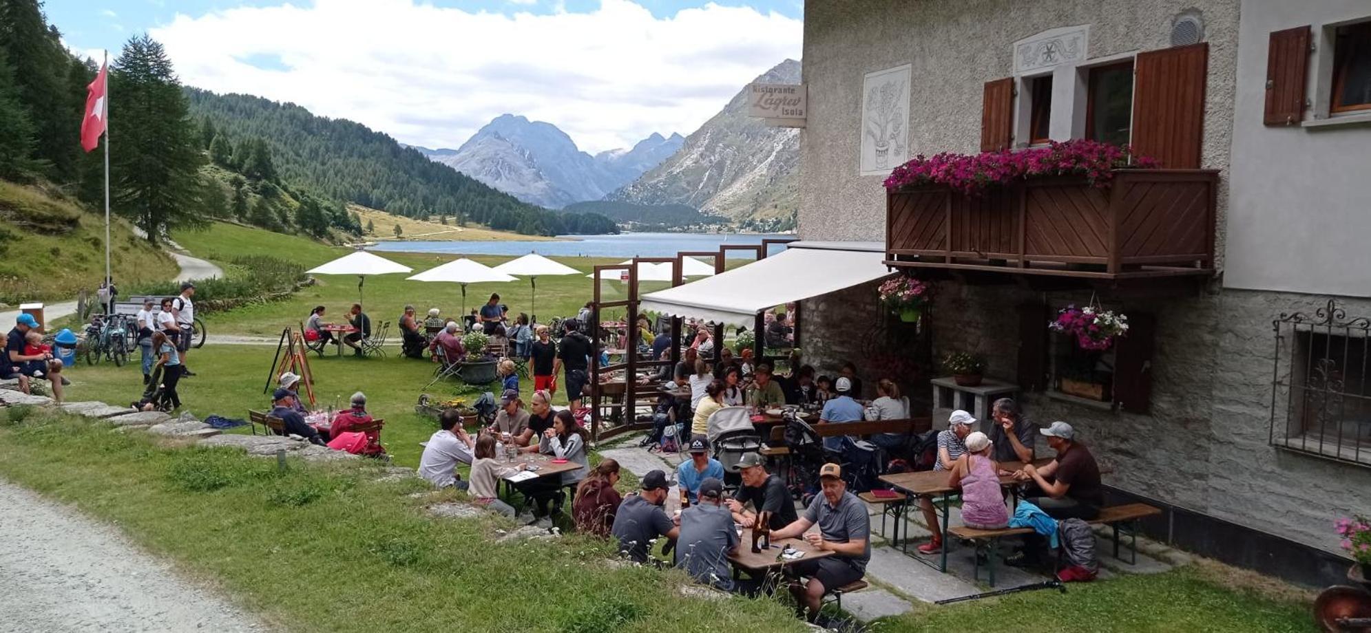 Hotel Ristorante Lagrev Maloja Bagian luar foto