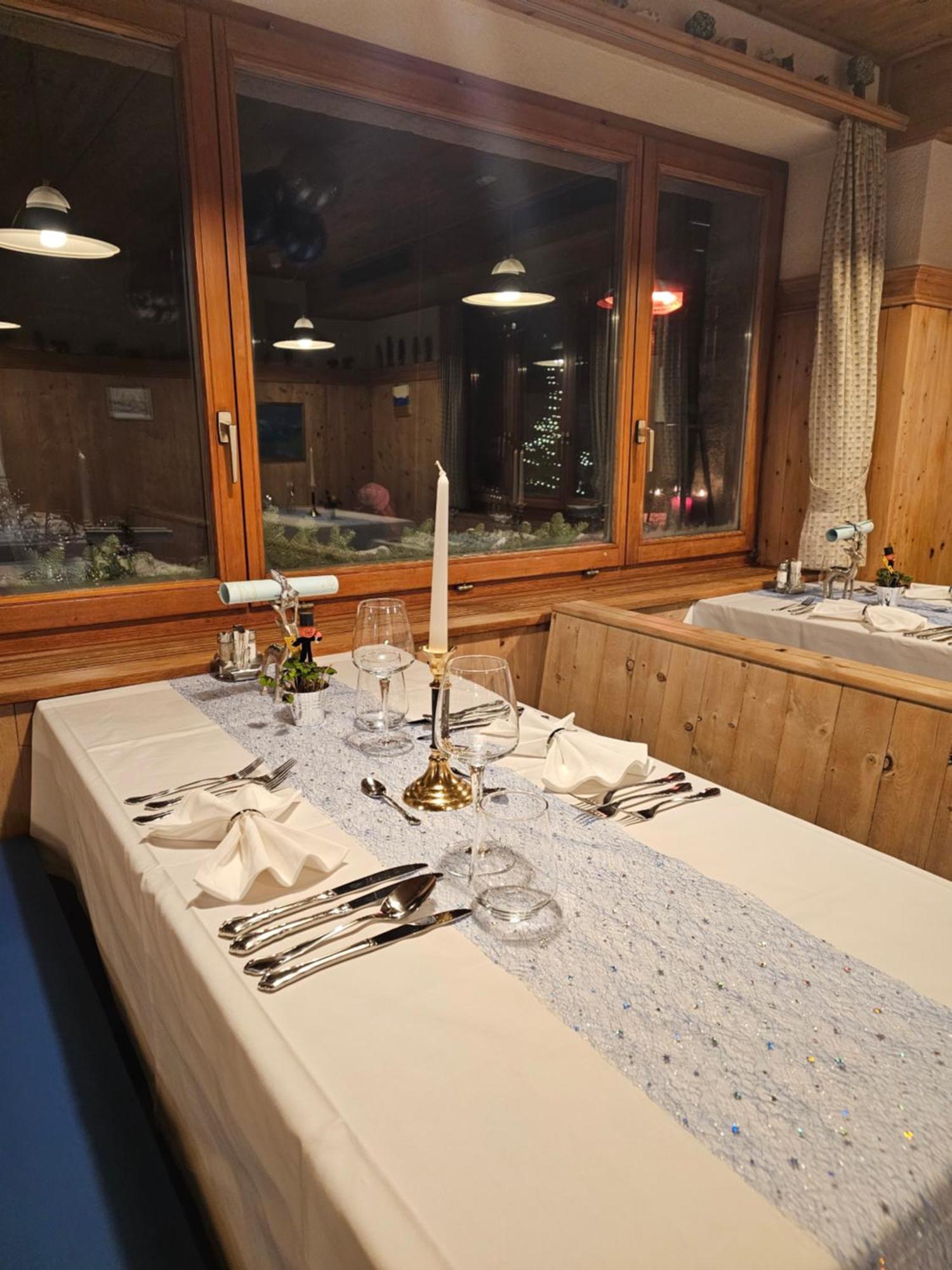 Hotel Ristorante Lagrev Maloja Bagian luar foto
