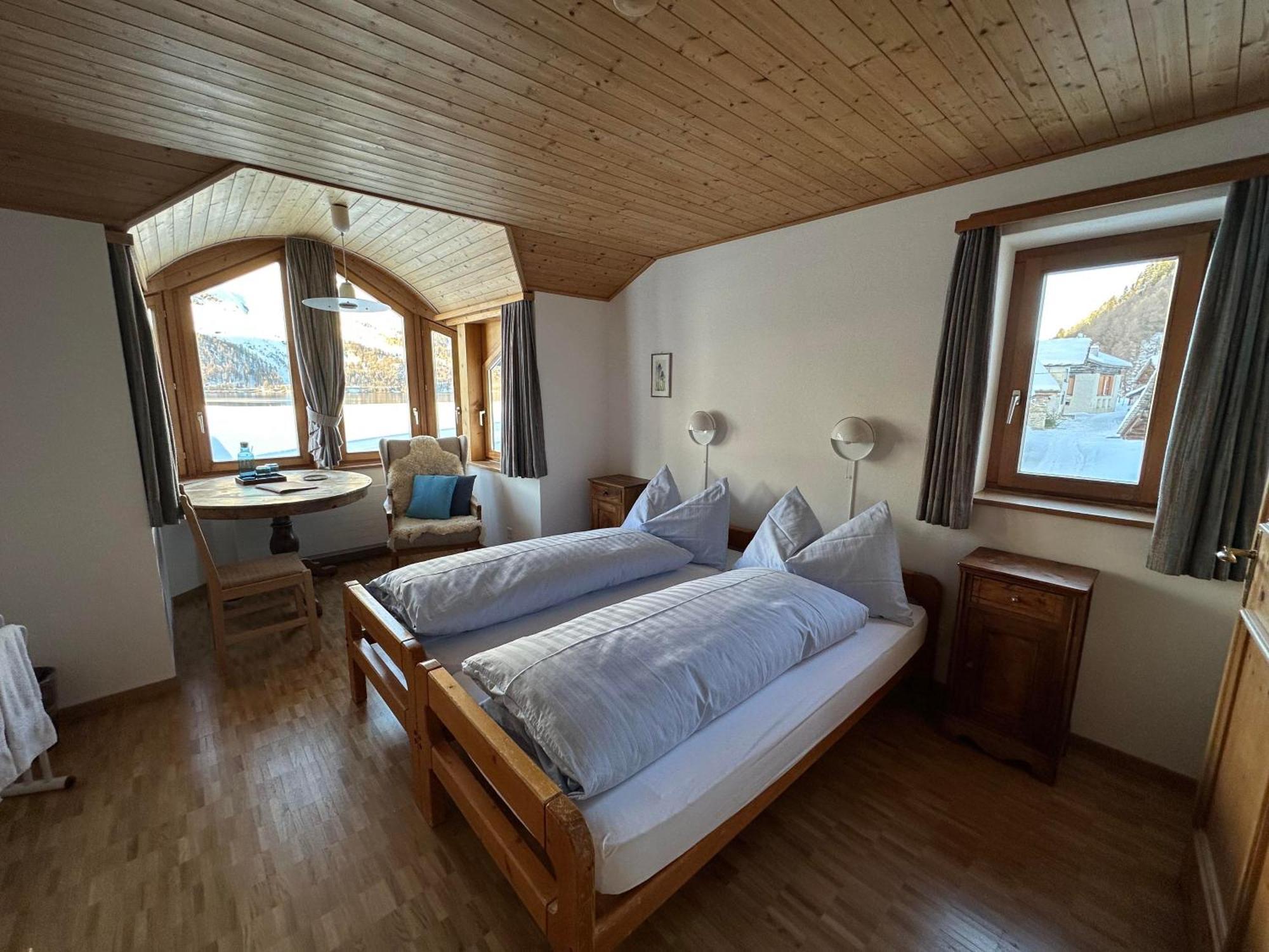Hotel Ristorante Lagrev Maloja Bagian luar foto