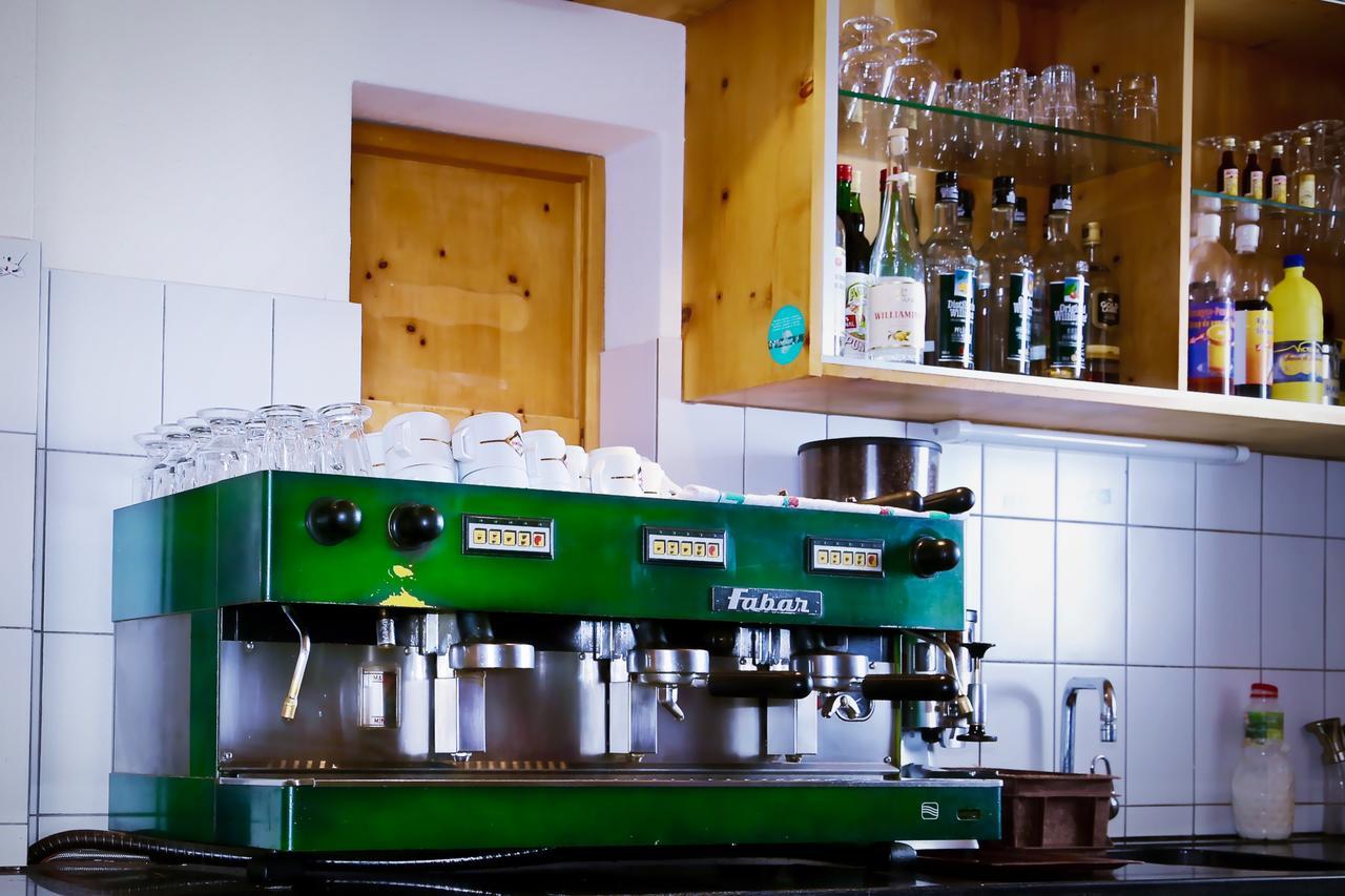 Hotel Ristorante Lagrev Maloja Bagian luar foto