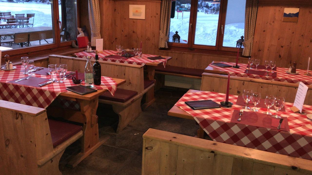 Hotel Ristorante Lagrev Maloja Bagian luar foto